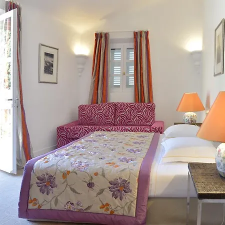 Yabassi Villa *
